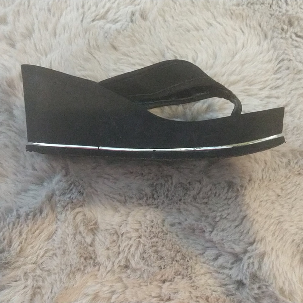 Guess flipflops - Picture 3 of 6